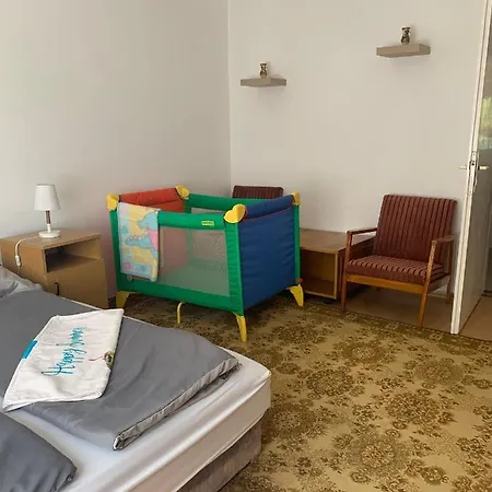 Fecskefeszek Vendeghaz Appartement *